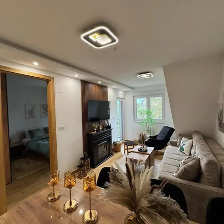 Wolf Апартаменты *