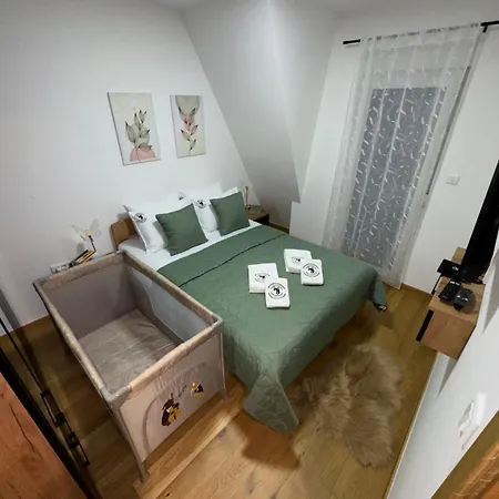 Wolf Апартаменты *